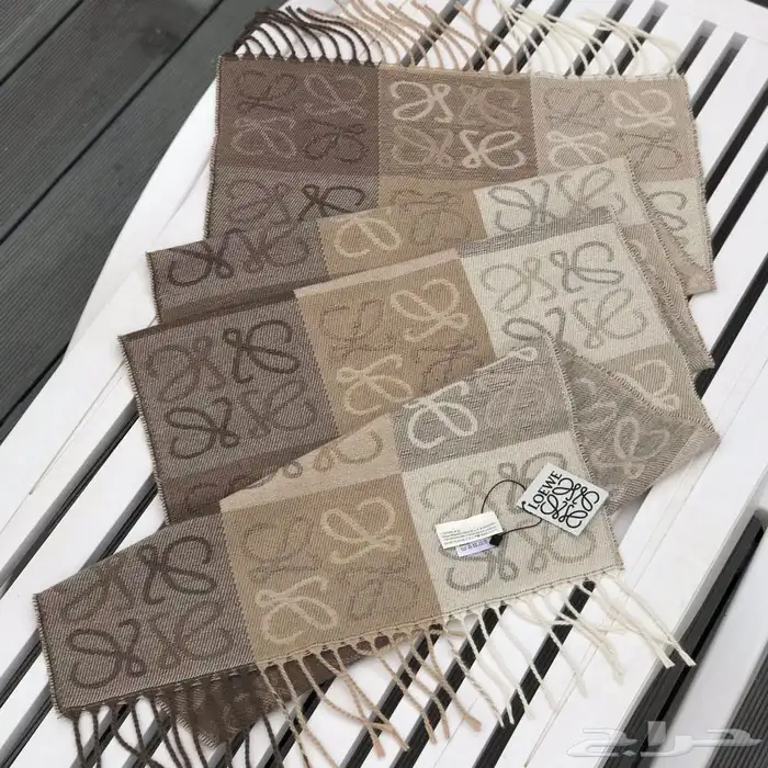 سكارفات 150 ريال وشنط درجه اولى 2