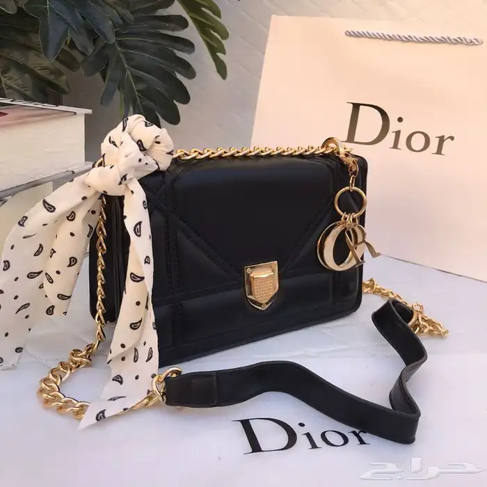 سكارفات 150 ريال وشنط درجه اولى 58