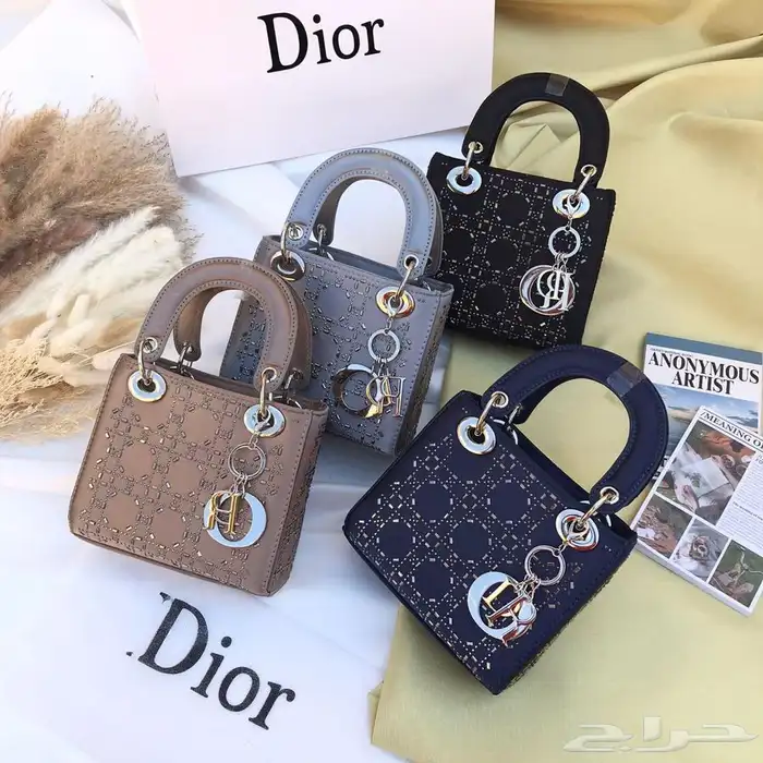 سكارفات 150 ريال وشنط درجه اولى 8