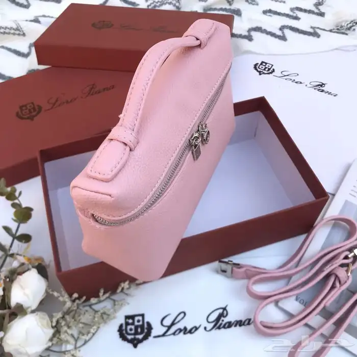 سكارفات 150 ريال وشنط درجه اولى 78