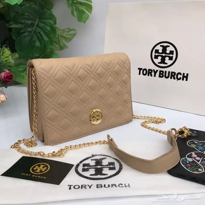 سكارفات 150 ريال وشنط درجه اولى 62