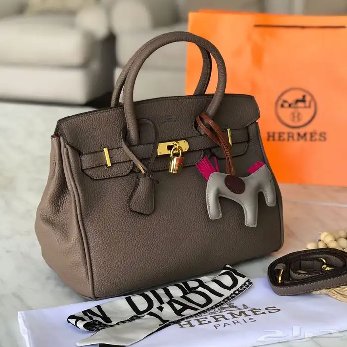 سكارفات 150 ريال وشنط درجه اولى 11