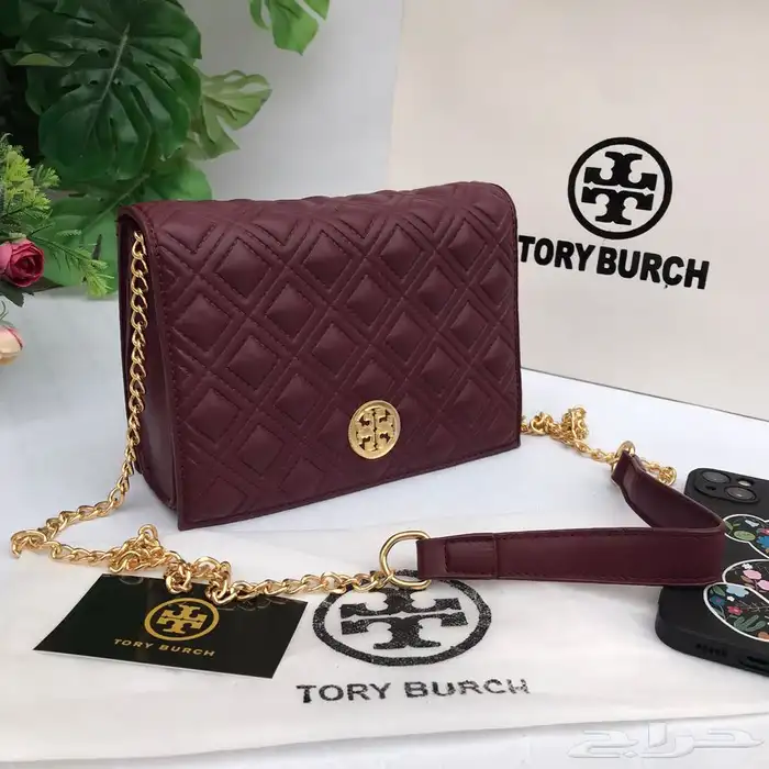 سكارفات 150 ريال وشنط درجه اولى 70