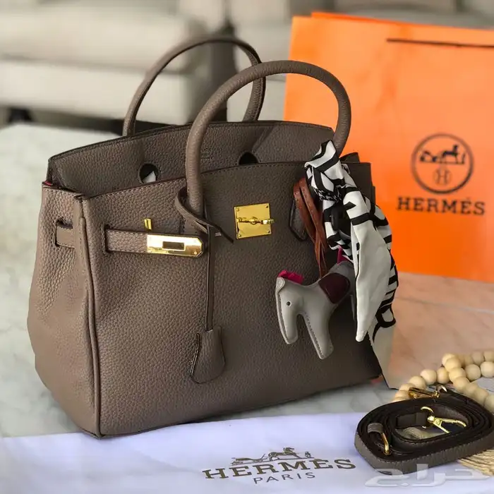 سكارفات 150 ريال وشنط درجه اولى 12