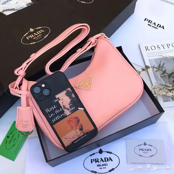 سكارفات 150 ريال وشنط درجه اولى 87