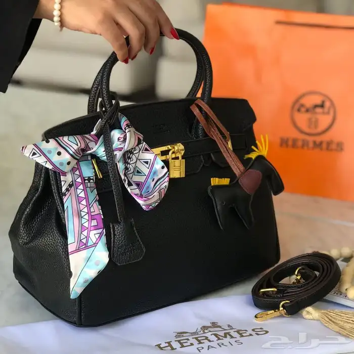 سكارفات 150 ريال وشنط درجه اولى 19