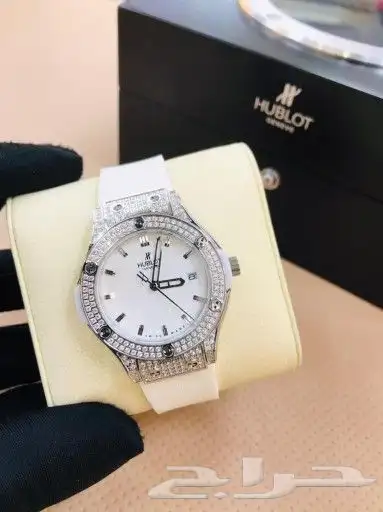 مجموعة من ساعات هوبلت 25