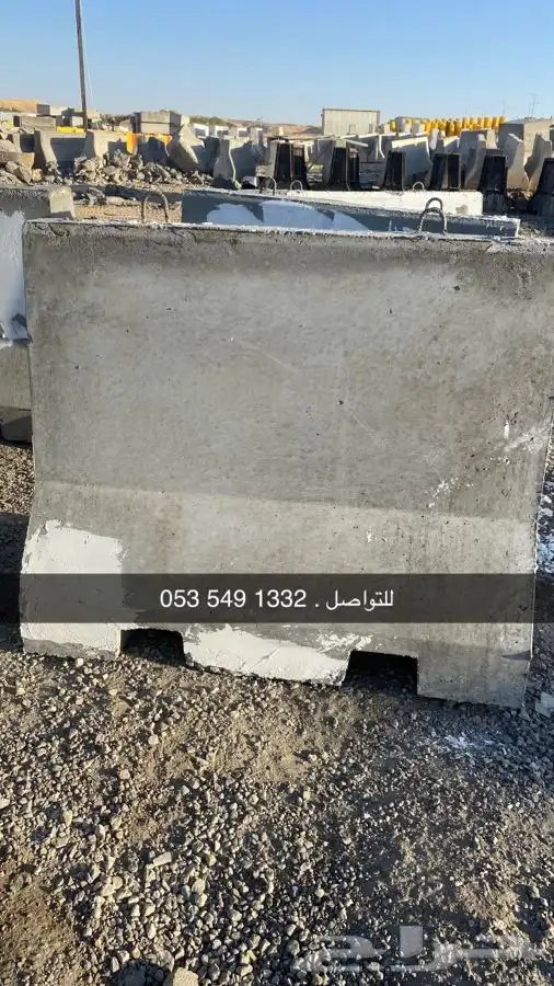 حواجز خرسانية سفتي وقواعد انارة وزينة حدائق 41