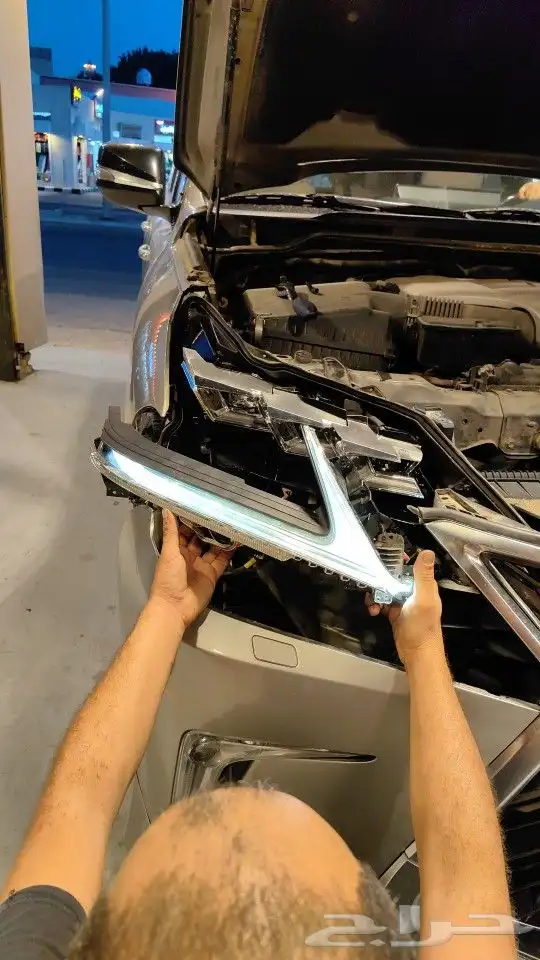 تصليح ليد شمعات واسطبات جميع السيارات 8