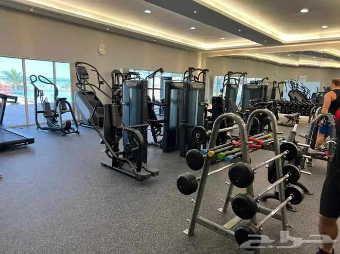 أرضيات مطاط ربر ورول بسماكه مختلفه لأرضيات الأنديه الرياضية 9