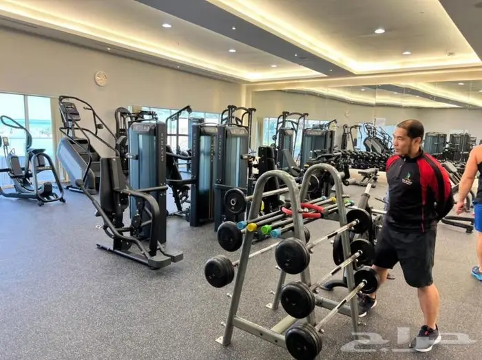 أرضيات مطاط ربر ورول بسماكه مختلفه لأرضيات الأنديه الرياضية 11