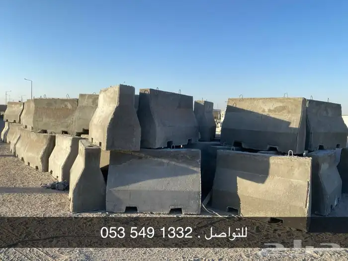 حواجز خرسانية سفتي وقواعد انارة وزينة حدائق 27