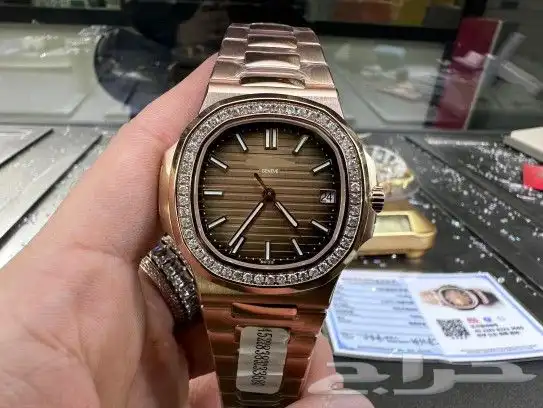 مجموعة من ساعات باتك فلب سانتوس 6