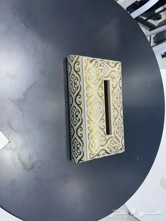 مرايه على الطاوله استيل. علب مناديل 0