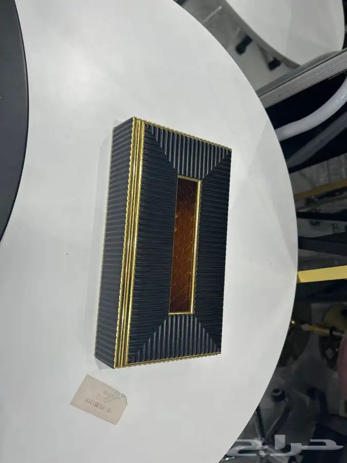 مرايه على الطاوله استيل. علب مناديل 1