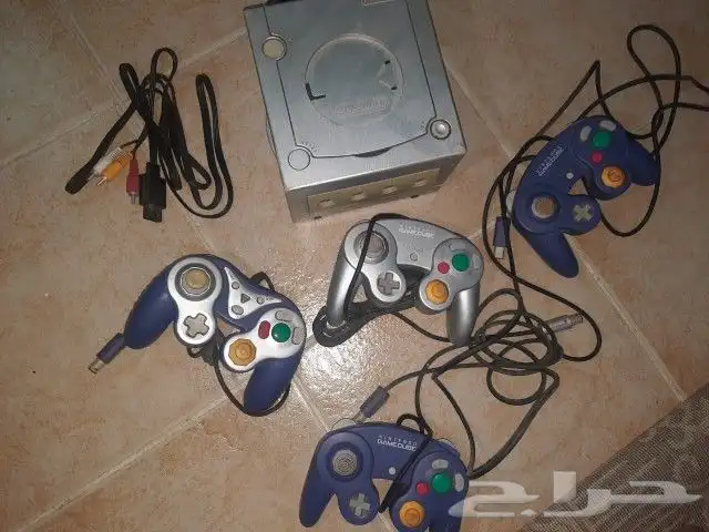 قيم كيوب جيم كيوب لا يوجد محول شاحن مع اغراضه كلها ومعى شريط 3