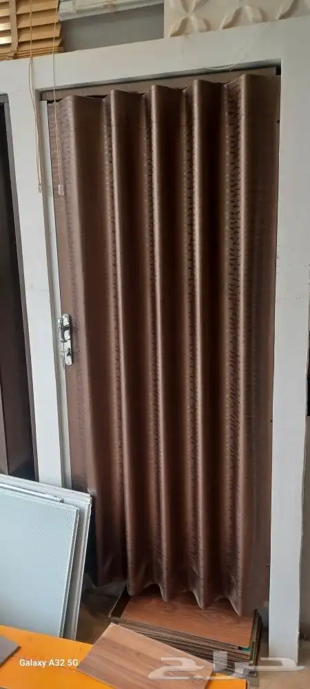 باب خشب . باب سحب . باب جلد . باب كرديون . أبواب سحاب 0