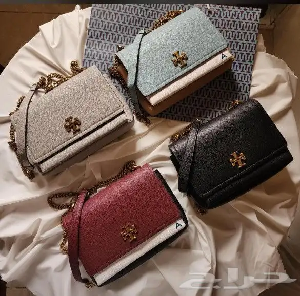 شنط وشوزات شالات احزمه جملة وتحزئه يتوفر لدينا غير العروض 38