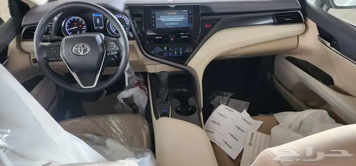 تويوتا كامري بنزين 2024 3