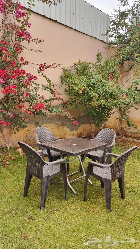 طقم طاولة مستطيل طوي مع 4 كراسي الوسام 1