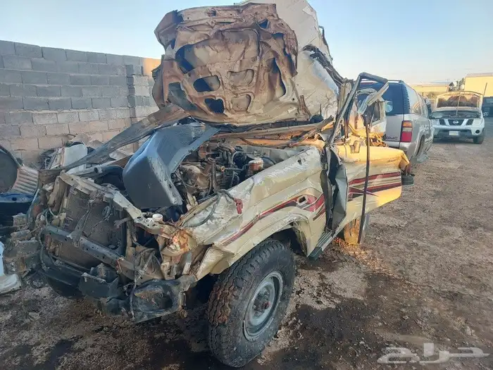 لاندكروزر ربع 2011قطع غيار 3