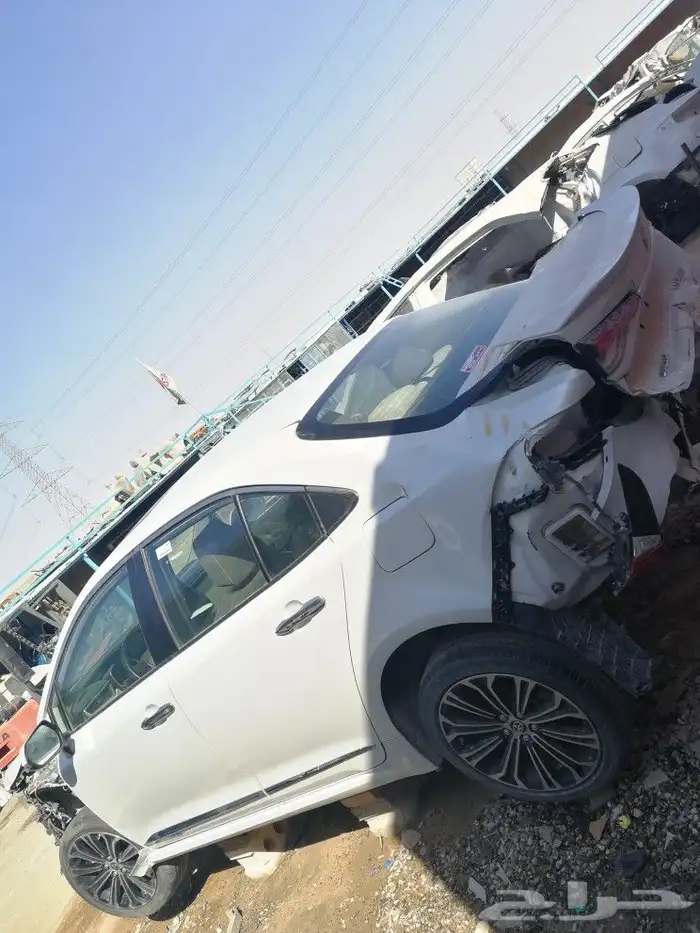 كرولا 2022 فل كامل GLI قطع غيار تشليح 1