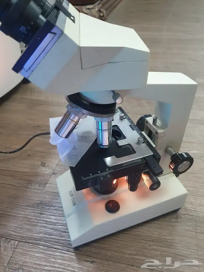 للبيع مجهر ميكروسكوب طبي 5