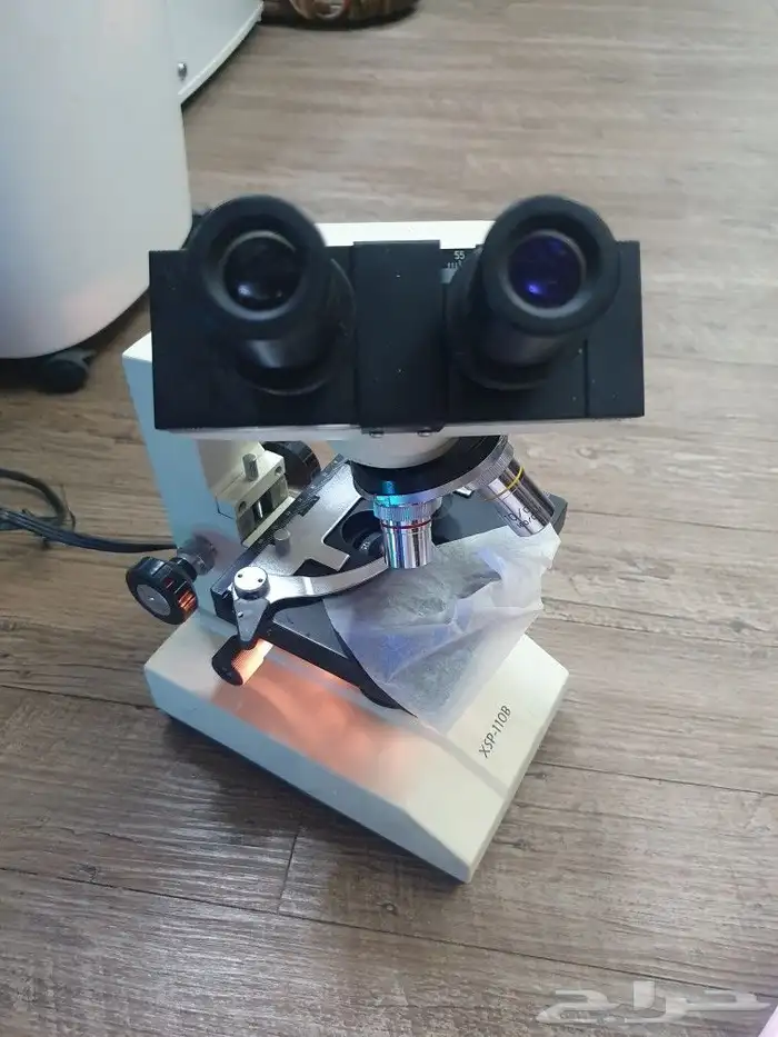 للبيع مجهر ميكروسكوب طبي 1