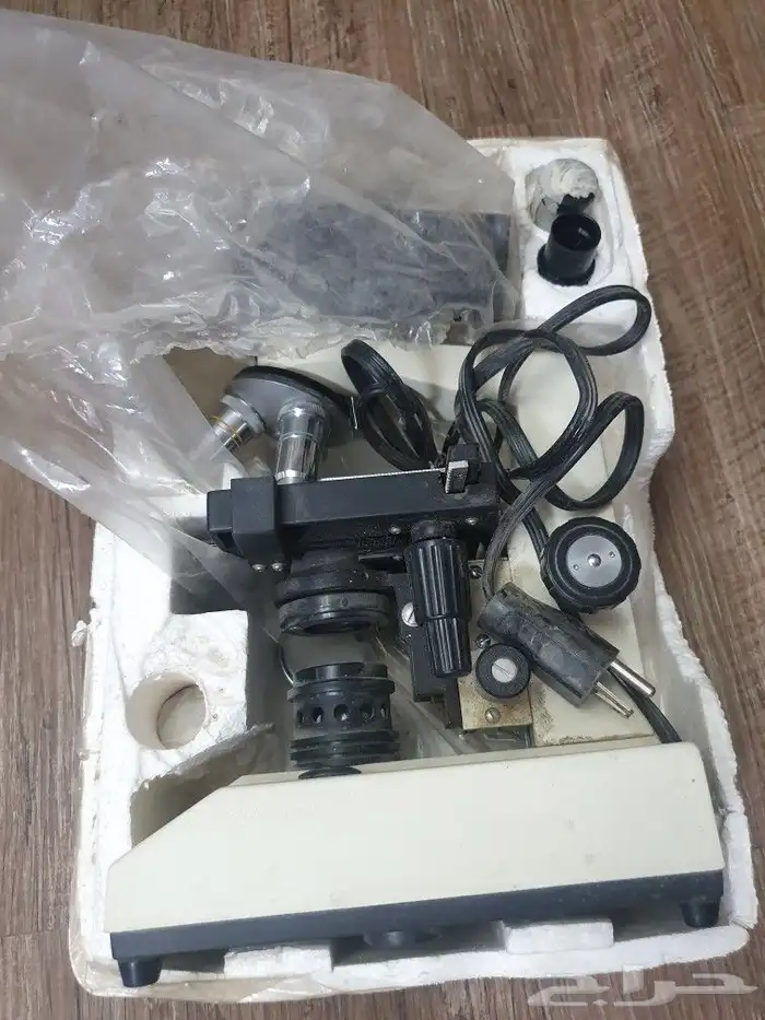 للبيع مجهر ميكروسكوب طبي 9