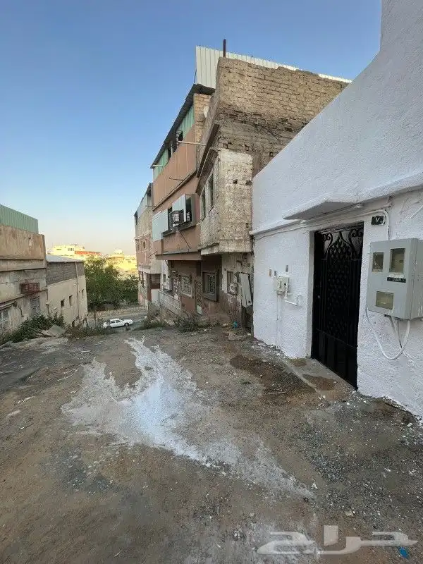 بيت شعبي نظيف للبيع بحي الشرقية بالطائف 3