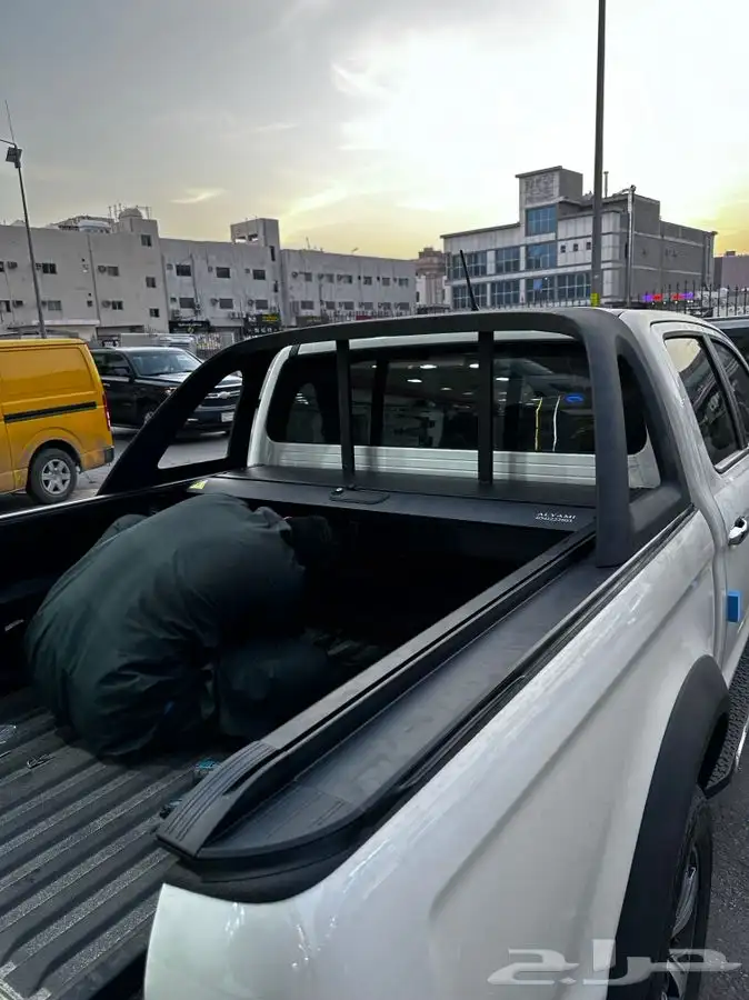 غطاء حوض قابل للسحب لجميع انواع السيارات الونيت 3