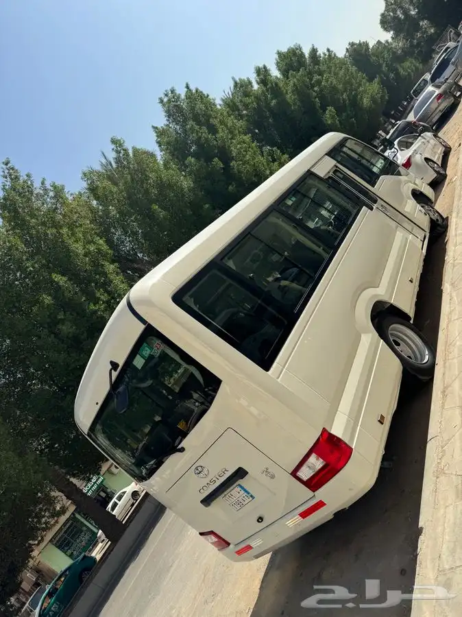 تأجير باصات و حافلات مع سائق اليجار يومي و اسبوع فقط 0