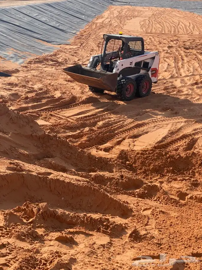 Roller compactor and Bobcat for monthly rent 0