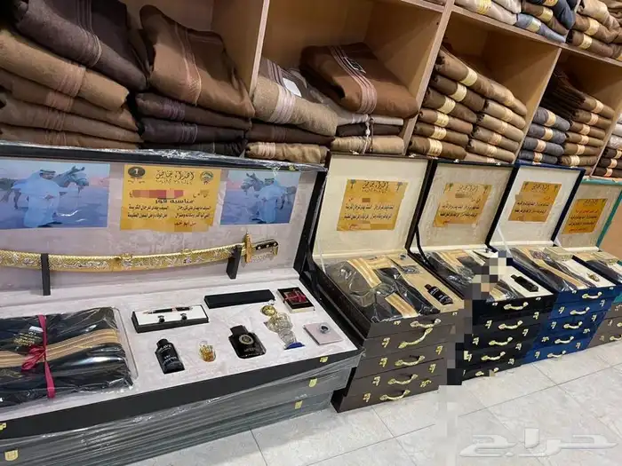 أطقم هدية سيف بشت تخرج زواج ترقية فروة رجالي فروة مسائي 0