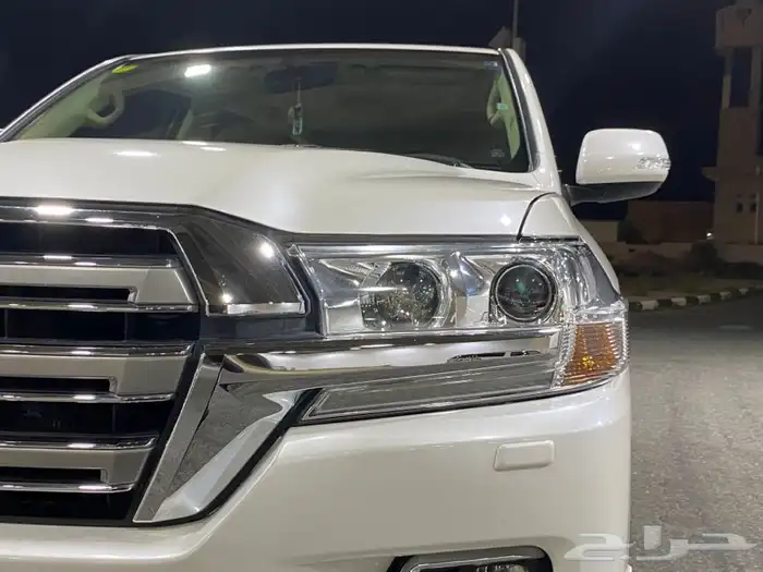 تويوتا لاندكروزر 2017 ( مخزن ) مباع 11