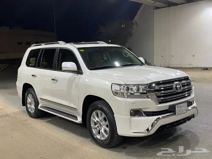 تويوتا لاندكروزر 2017 ( مخزن ) مباع 1