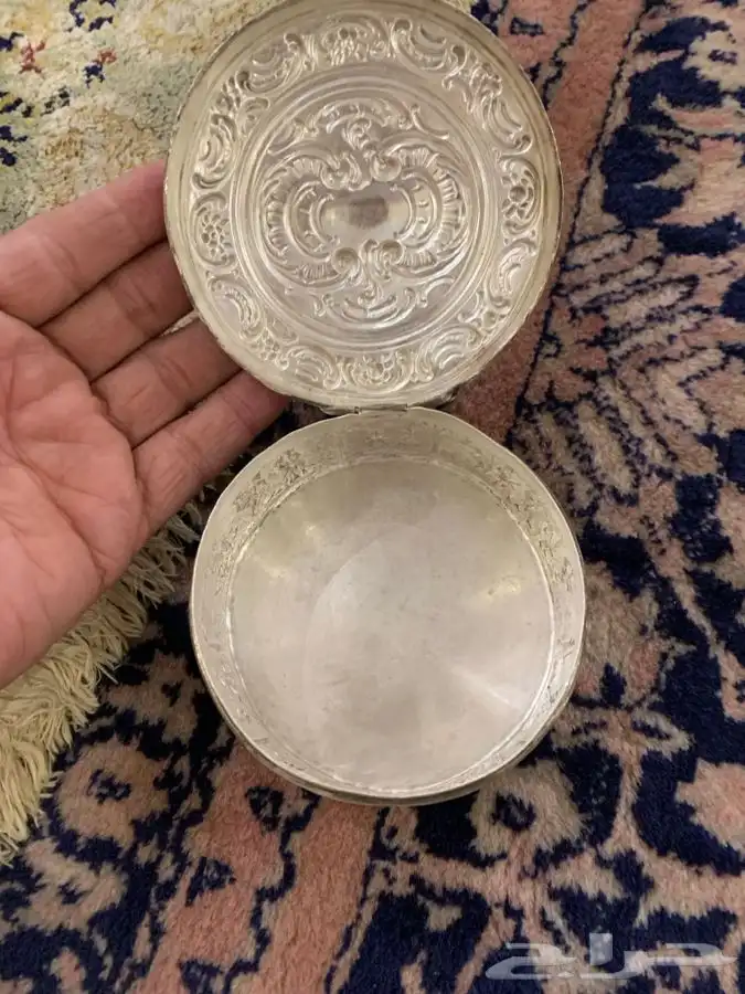 علبة نحاس منقوش 1