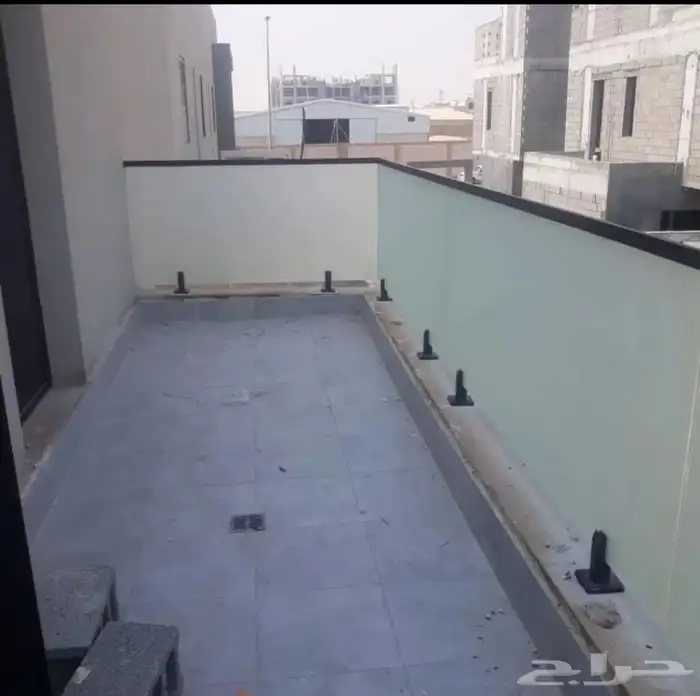 زجاج سيكوريت في جده 19