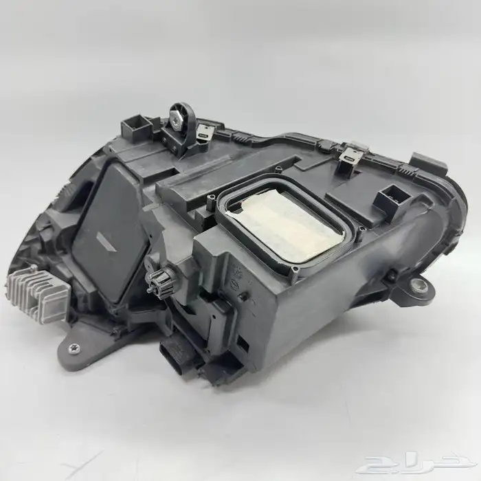 شمعة مرسيدس فئه C كلاس من موديل 2016 5