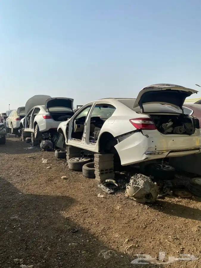 مندوب قطع غيار تشليح تشاليح الحاير والسلي والصناعيات 32