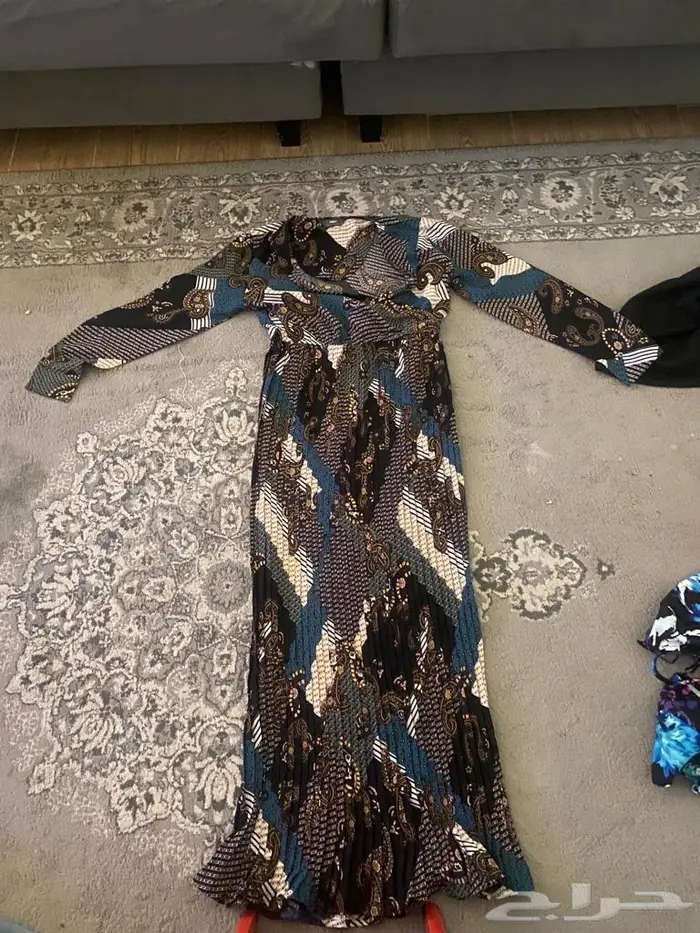 للبيع فساتين 10