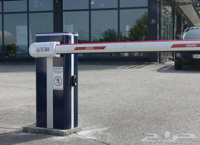 حاجز عامود دخول وخروج السيارات الالكترونية 5