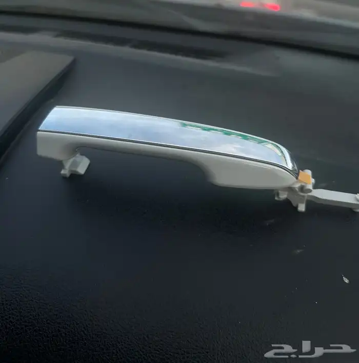 مسكة باب كامري 0