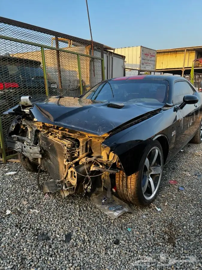 دودج تشالنجر srt 6.4 قطع تشليح فقط 2
