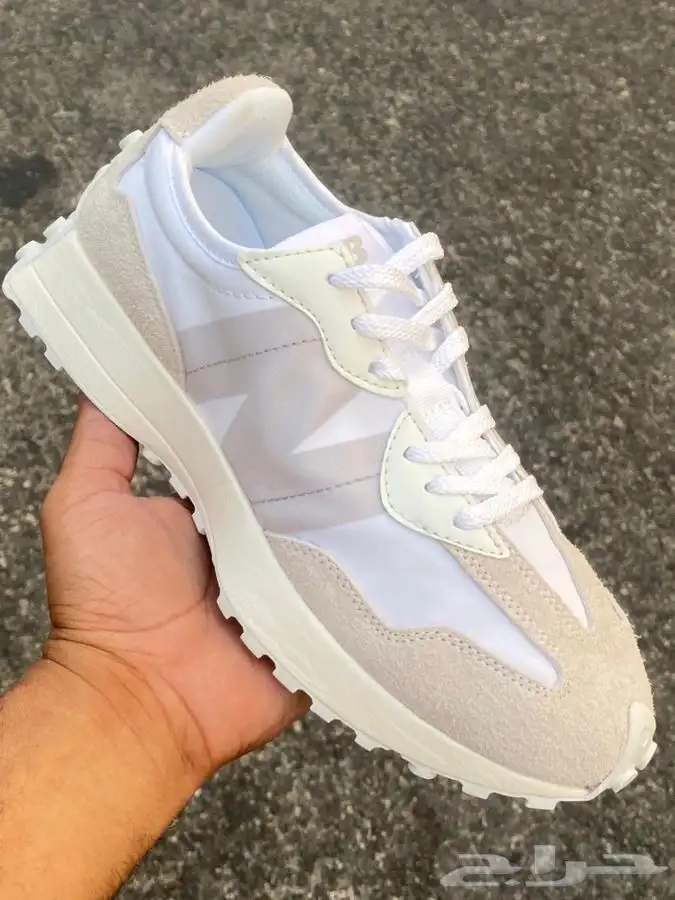 شوزات ماركات 81