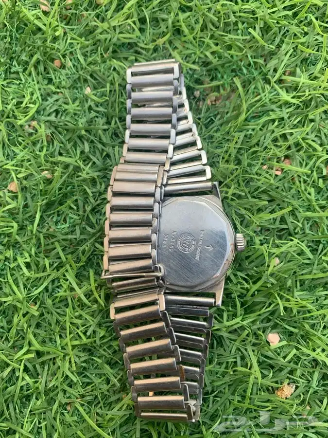 ساعه قديمه أم صليب 2