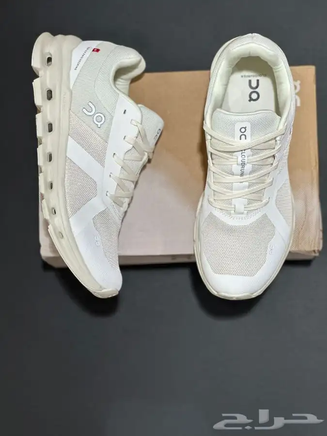 شوزات ماركات 72