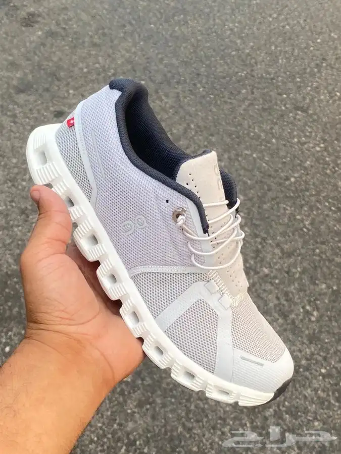 شوزات ماركات 87