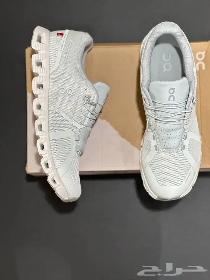 شوزات ماركات 66