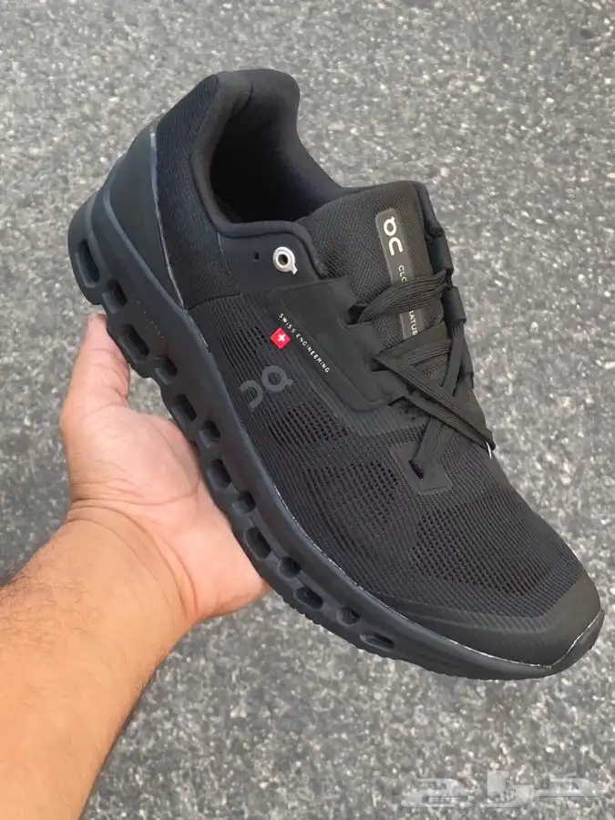 شوزات ماركات 85